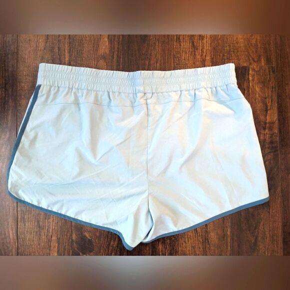 $5 Item! Reitmans Hyba 2X Recycled Plastic Contrast Hem Pocket Shorts - Picture 7 of 11